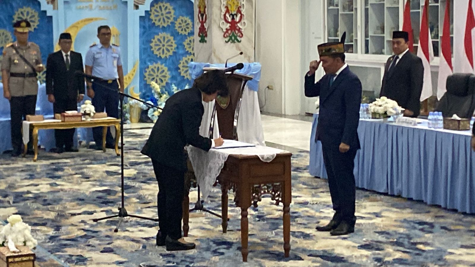 Sekda Baru Kalteng Dilantik, Gubernur: Kerja Keras dan Ikhlas untuk Rakyat