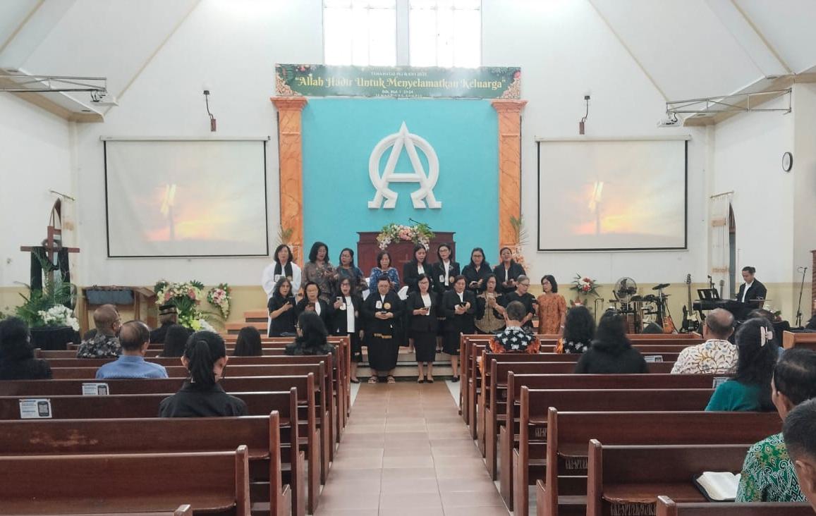 Ibadah Jumat Agung di GKE Eka Sinta Berlangsung Khidmat, Jemaat Diajak Perkuat Kasih
