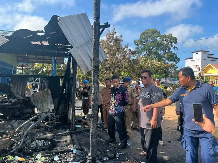 Wabup Firdaus Pastikan Pemulihan Warga Pascakebakaran di Samba Katung