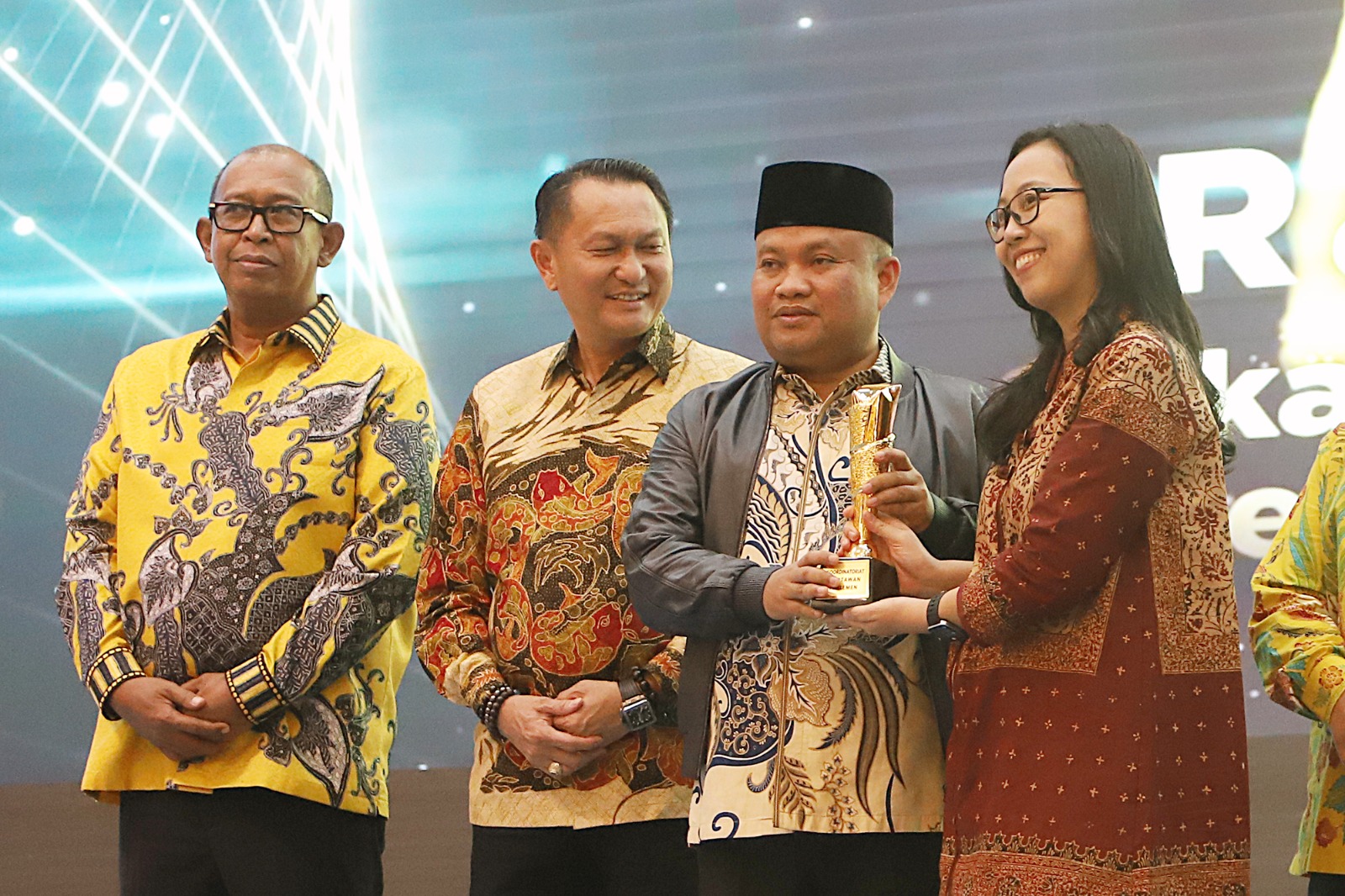 KWP Award 2026, Sugiat Santoso Terima Penghargaan Legislator Peduli HAM