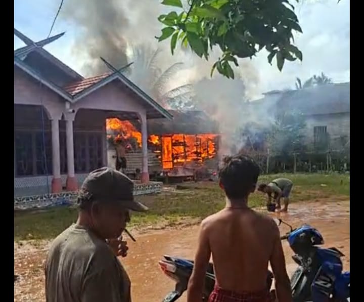 Kebakaran di Tumbang Marak, Dugaan Api Berasal dari Dapur