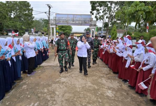 Bupati Kobar Membuka Resmi TMMD ke-128 di Pangkalan Banteng