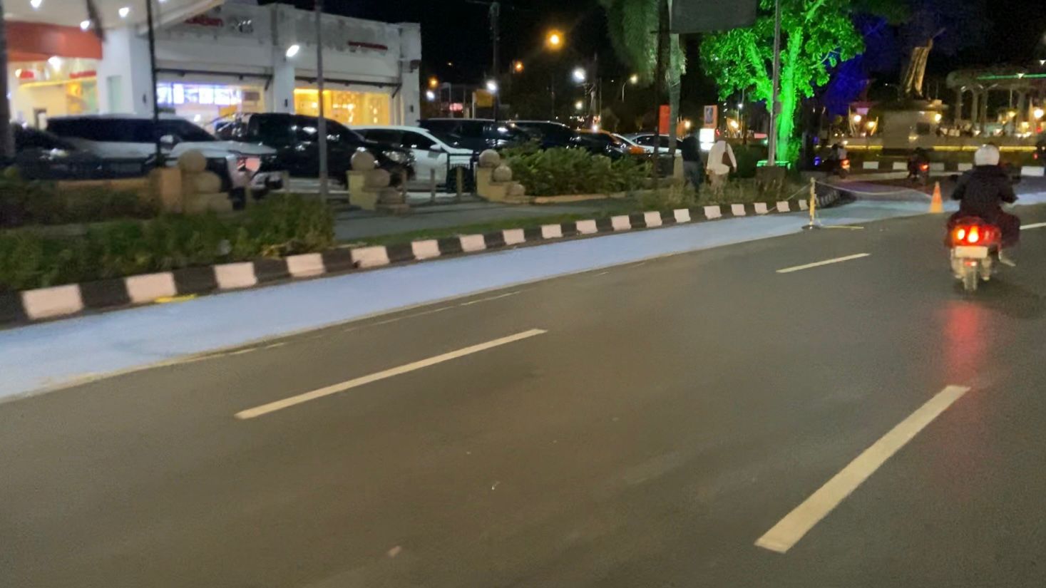 Jalan Biru Di Palangka Raya Jadi Sorotan, Pupr Sebut Konsep Berbagi Ruang