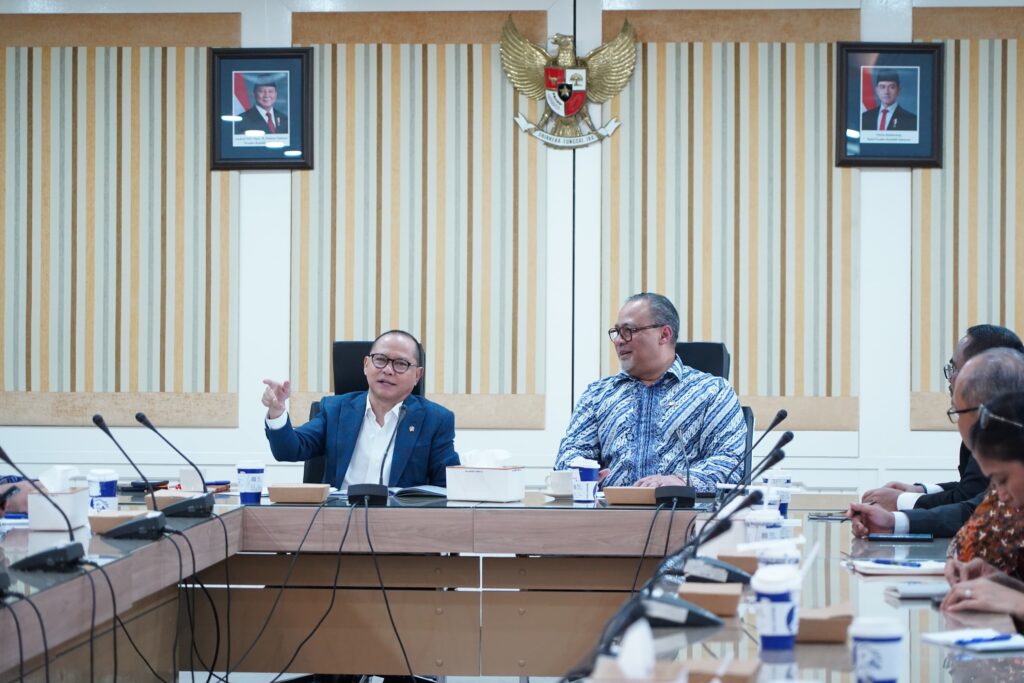 Sasar Sektor Medium & High Skill, Kemenp2mi Gandeng Kbri Kuala Lumpur Buka Akses Kerja Formal
