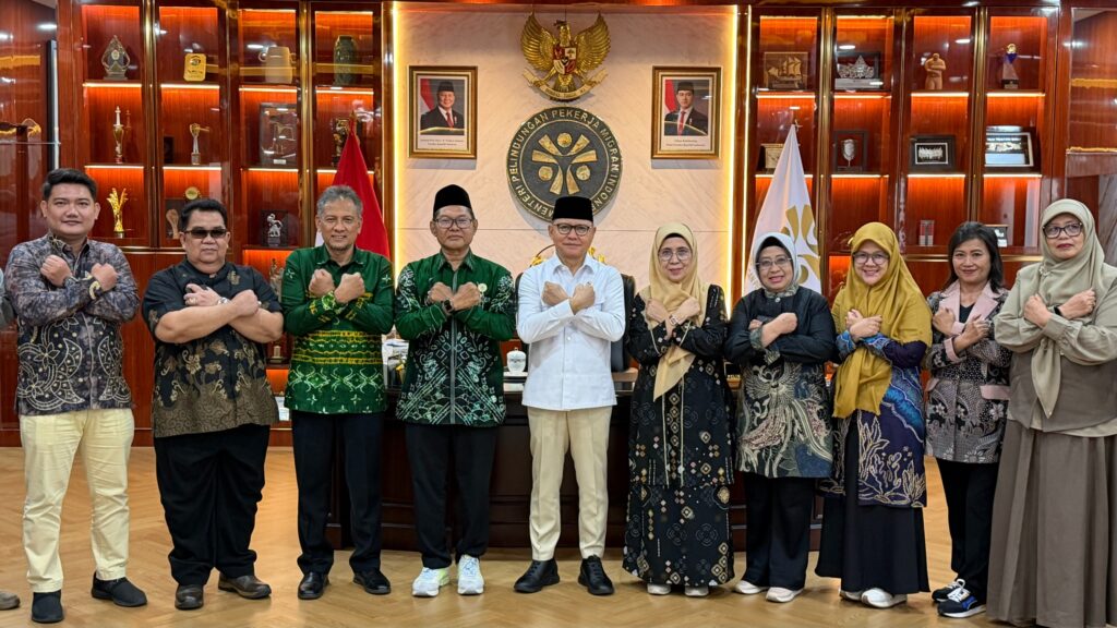 Gandeng 8 Universitas Kalsel, Menteri Mukhtarudin Siapkan Ekosistem Hulu-hilir Pekerja Migran Berkualitas