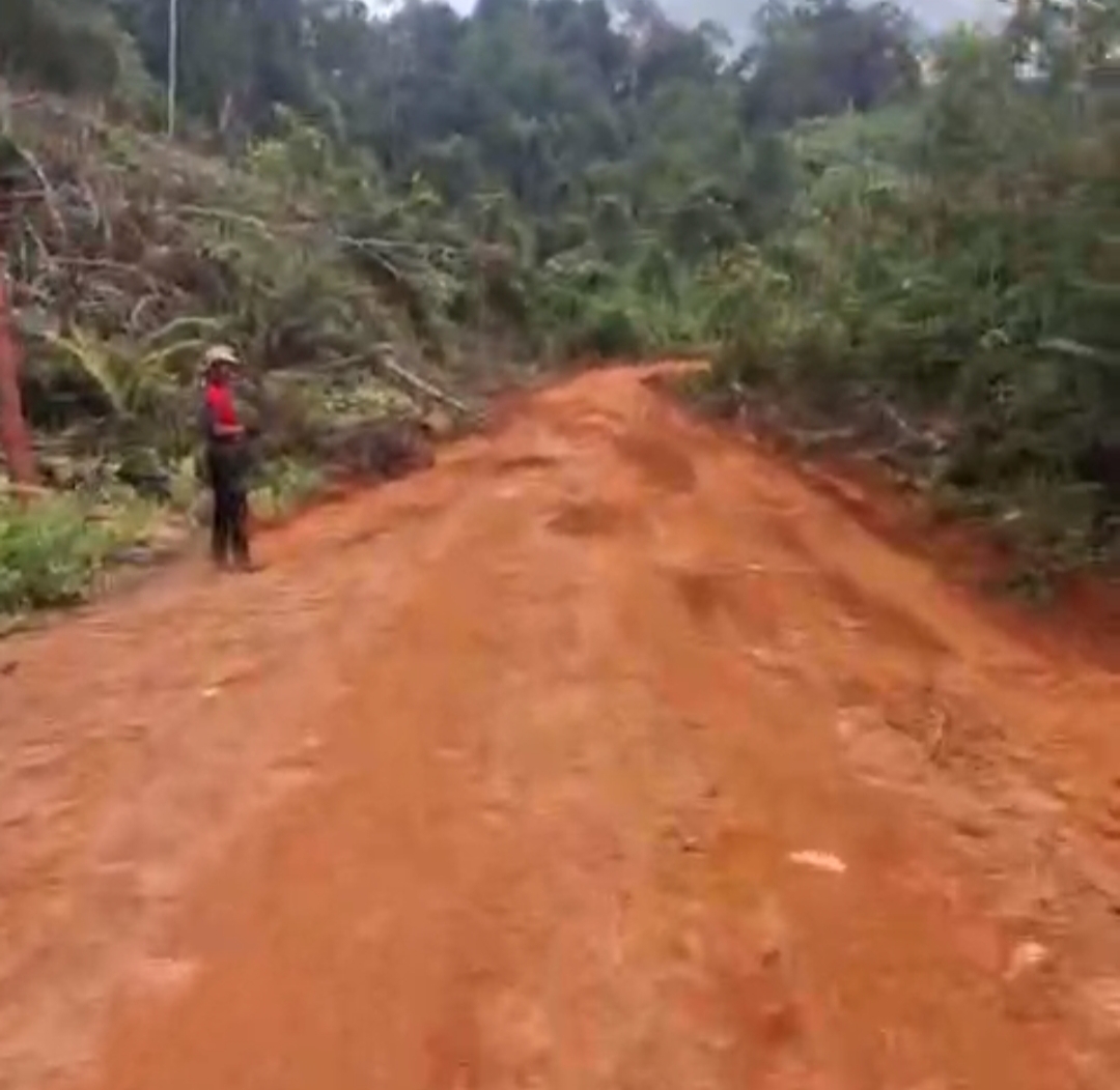 Akses Hulu Kian Lancar, Dinas PU Seruyan Tuntaskan Perbaikan Jalan Poros Hingga Suling Tambun